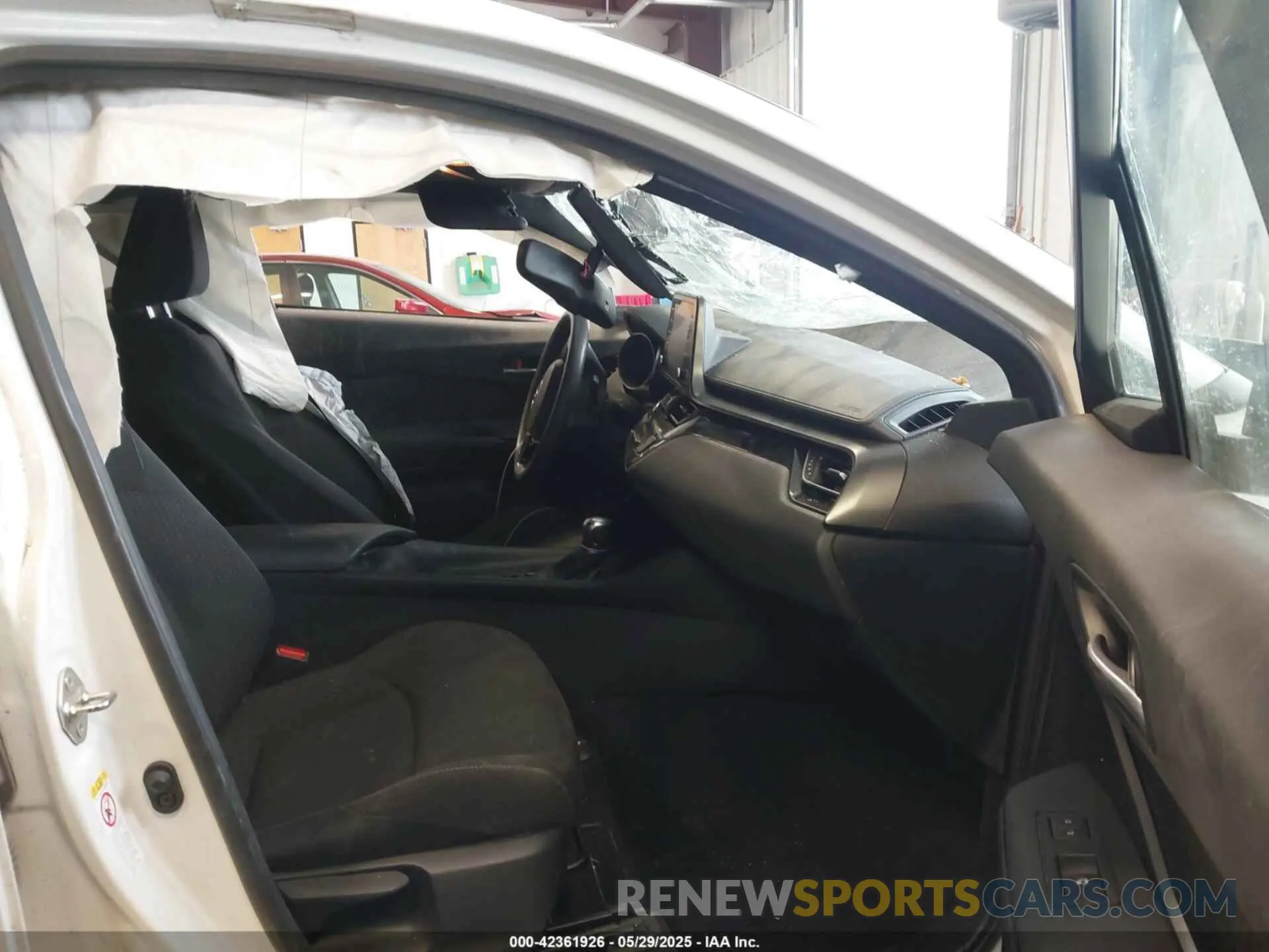 5 Фотография поврежденного автомобиля JTNKHMBXXK1046849 TOYOTA C-HR 2019