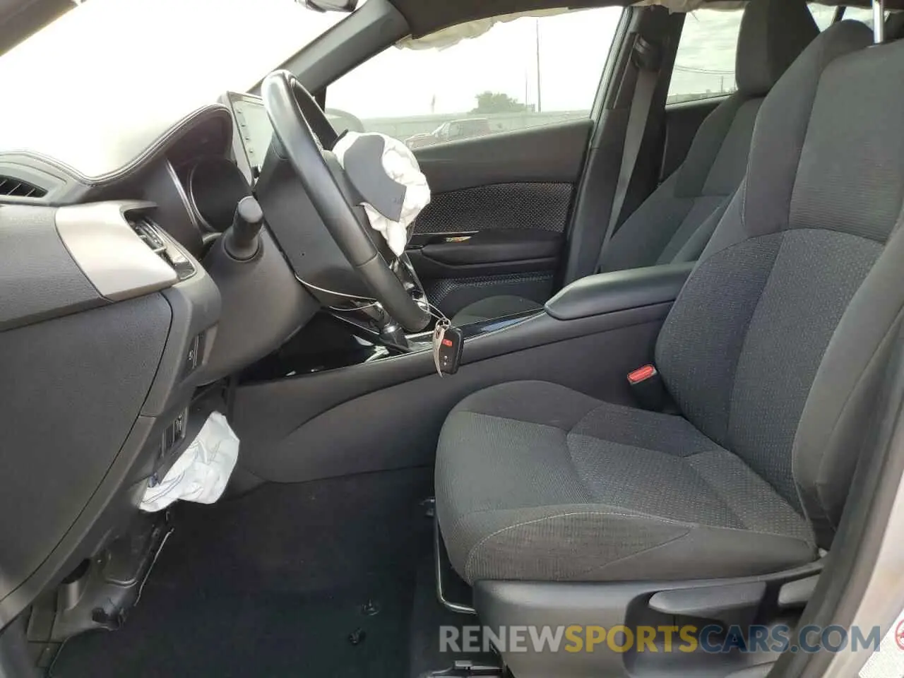 7 Photograph of a damaged car NMTKHMBX0KR080398 TOYOTA C-HR 2019