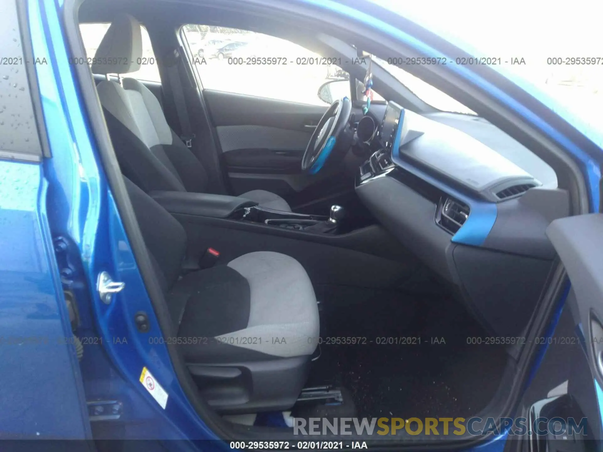 5 Photograph of a damaged car NMTKHMBX0KR085018 TOYOTA C-HR 2019