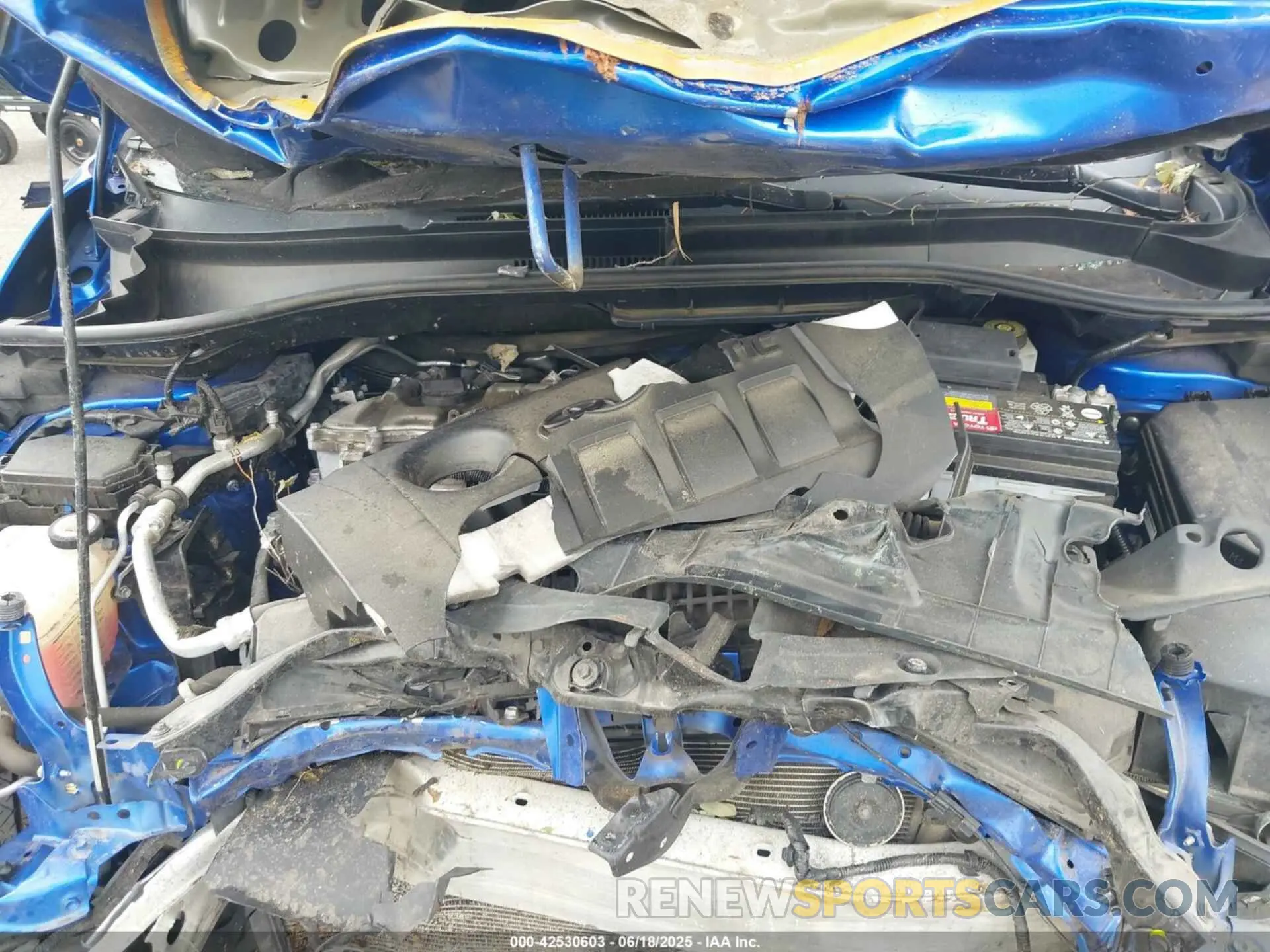10 Photograph of a damaged car NMTKHMBX1KR066767 TOYOTA C-HR 2019