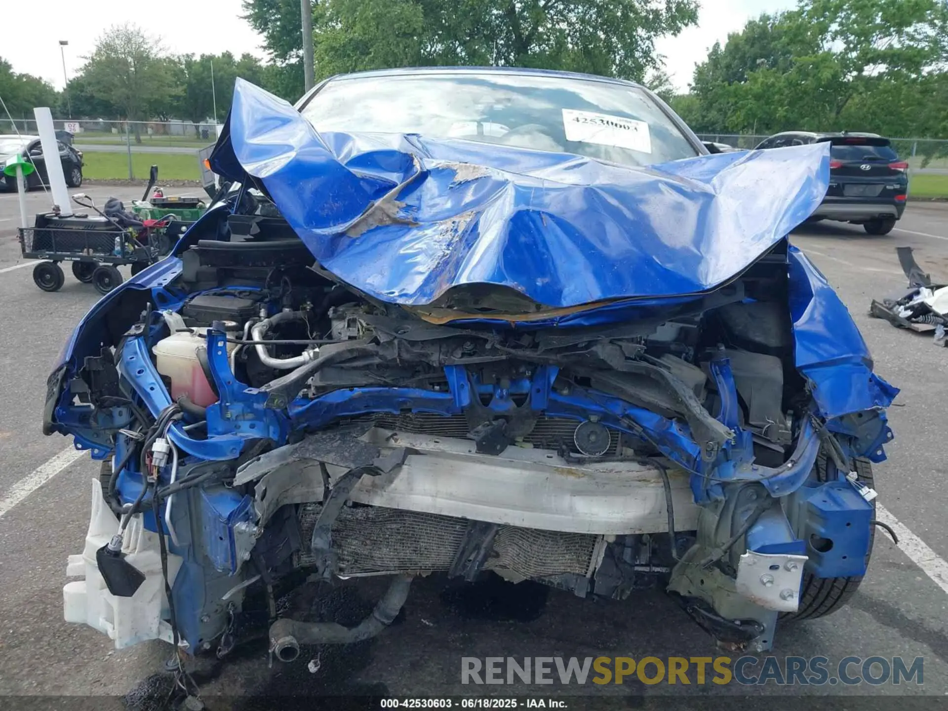 11 Photograph of a damaged car NMTKHMBX1KR066767 TOYOTA C-HR 2019