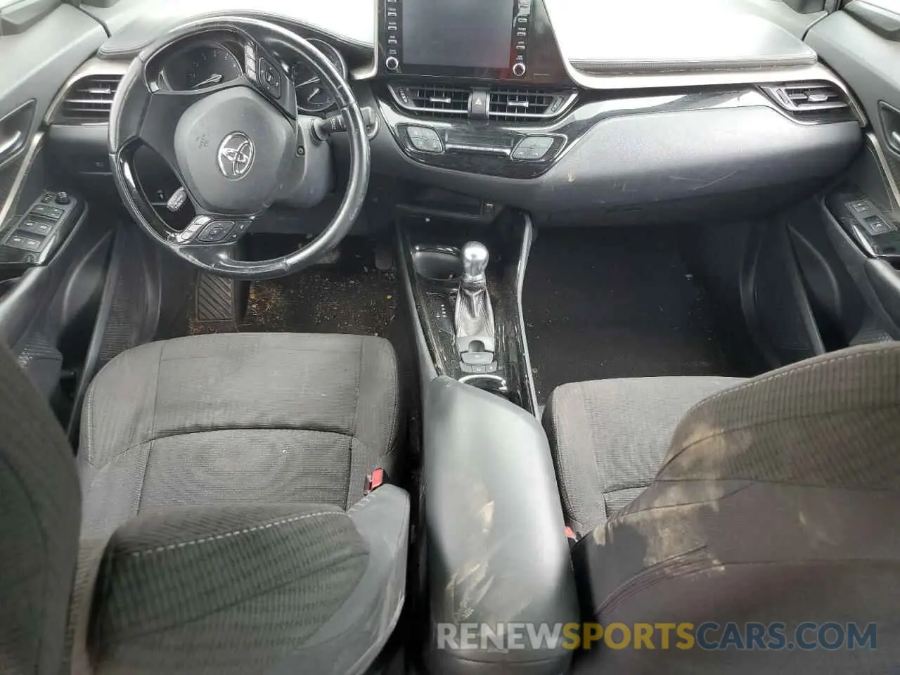 8 Photograph of a damaged car NMTKHMBX1KR072777 TOYOTA C-HR 2019