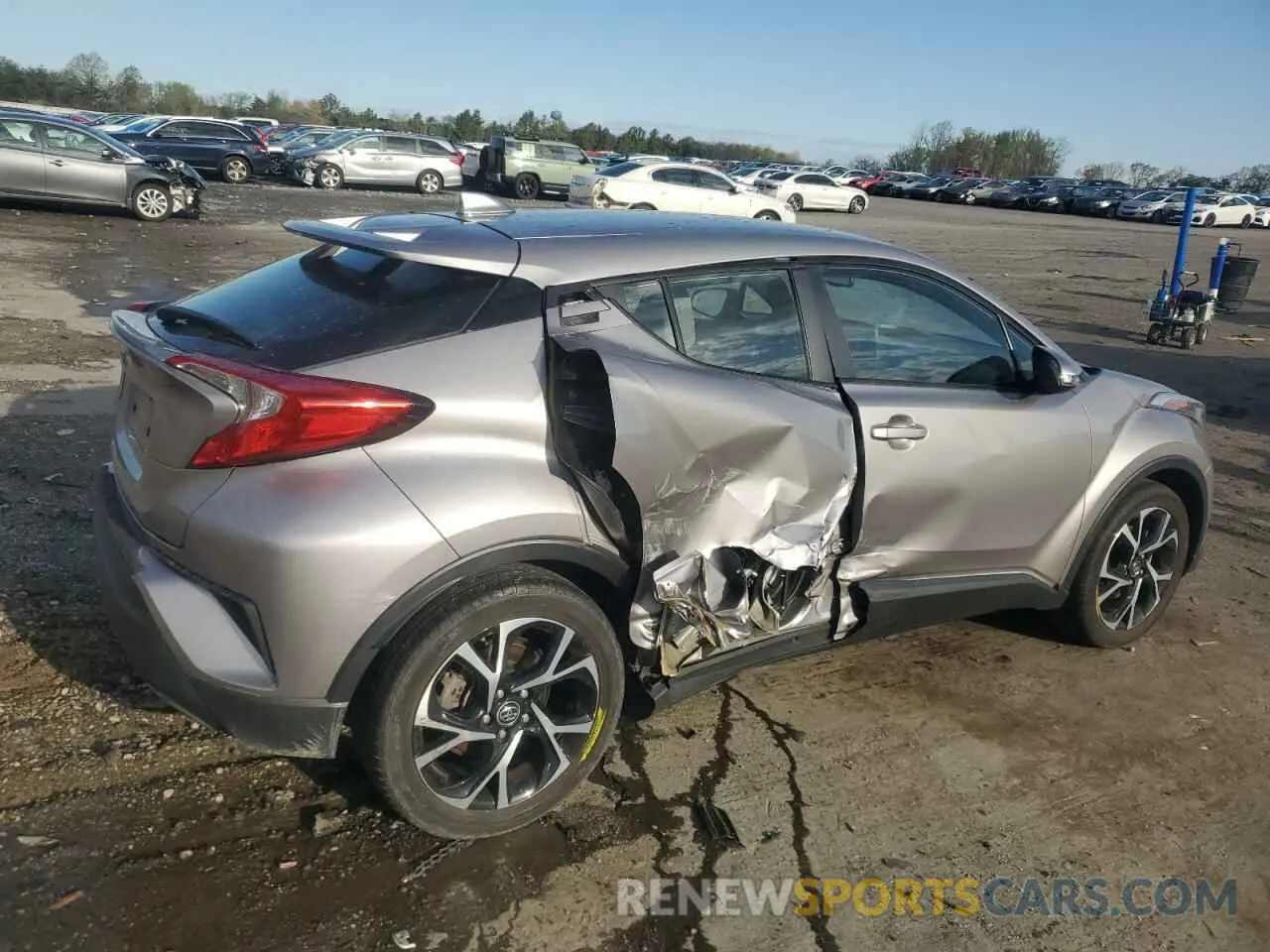 3 Фотография поврежденного автомобиля NMTKHMBX1KR087246 TOYOTA C-HR 2019