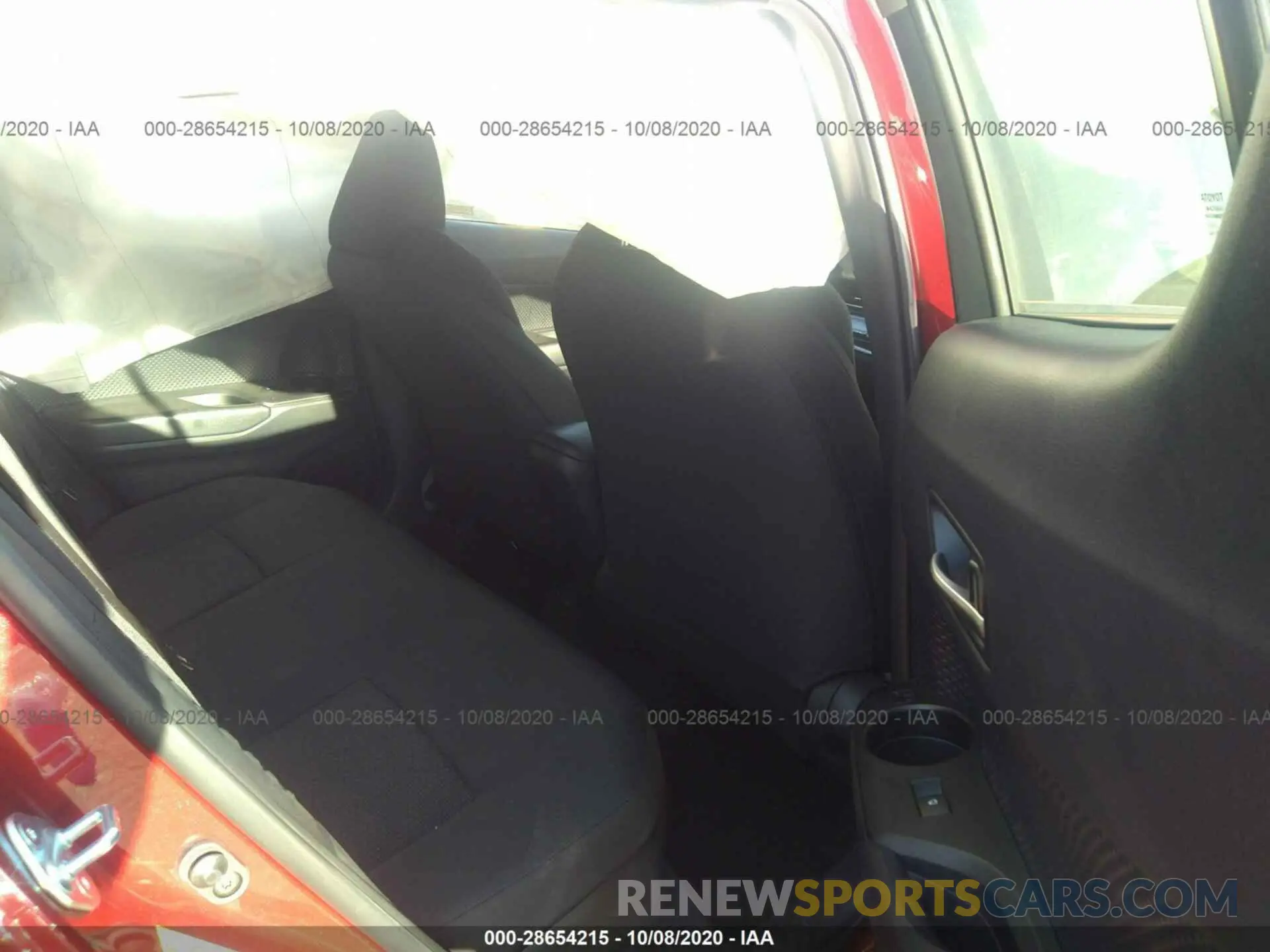 8 Photograph of a damaged car NMTKHMBX2KR085182 TOYOTA C-HR 2019
