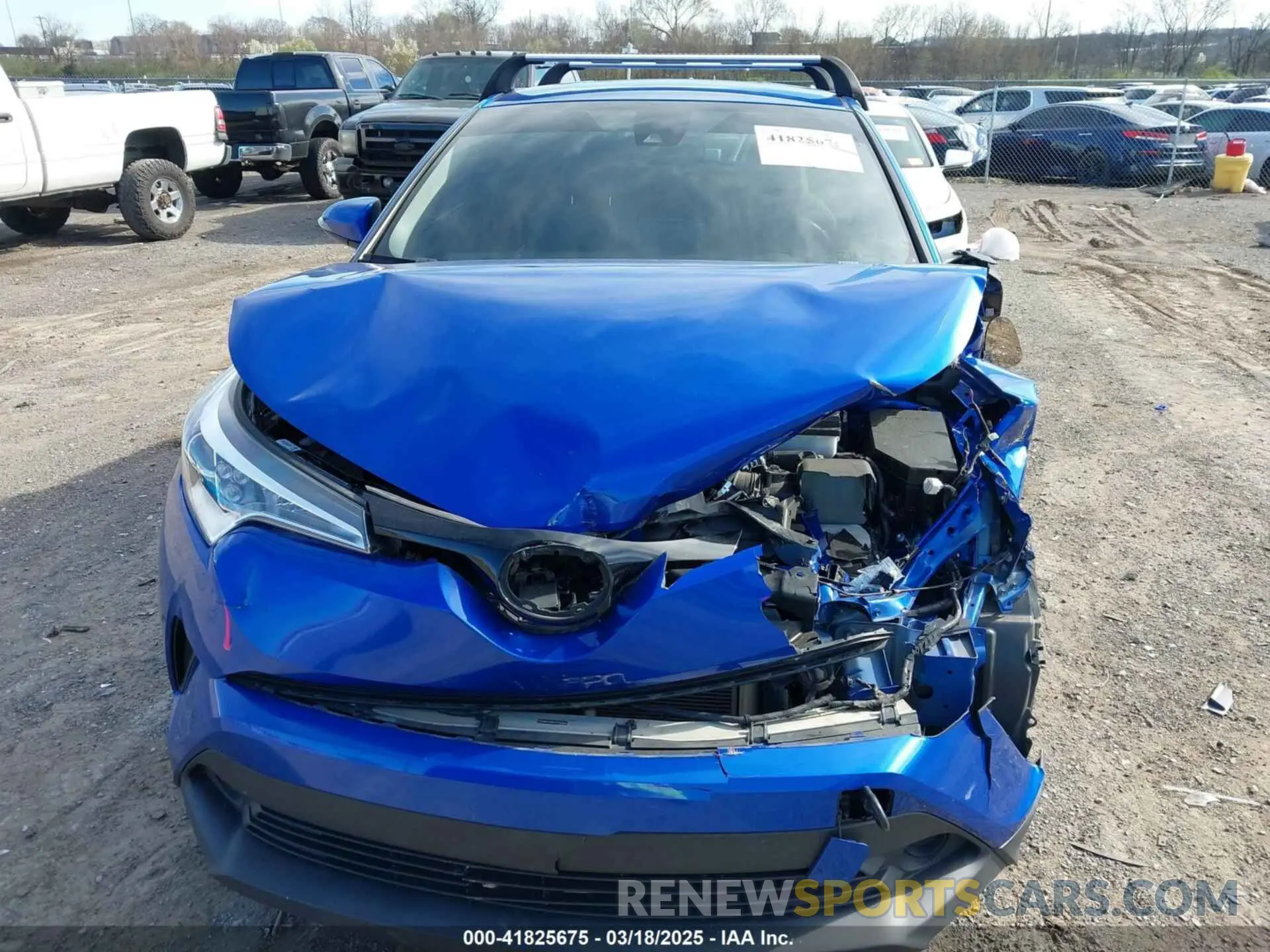 13 Фотография поврежденного автомобиля NMTKHMBX2KR091404 TOYOTA C-HR 2019