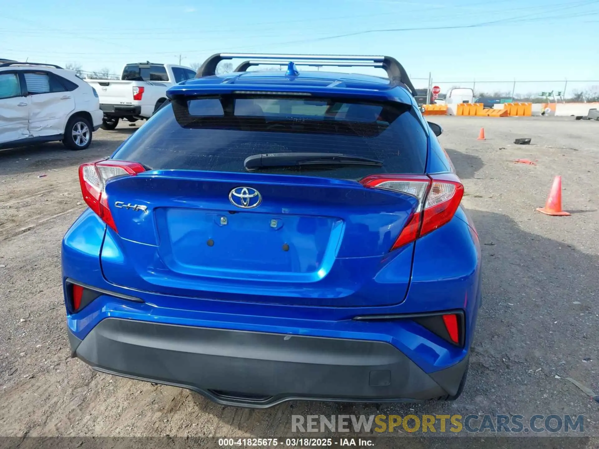 17 Фотография поврежденного автомобиля NMTKHMBX2KR091404 TOYOTA C-HR 2019