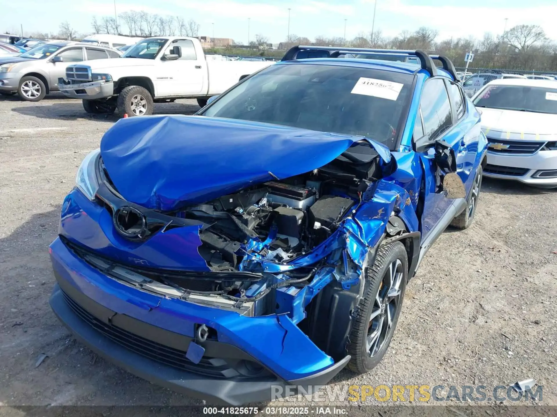 2 Фотография поврежденного автомобиля NMTKHMBX2KR091404 TOYOTA C-HR 2019