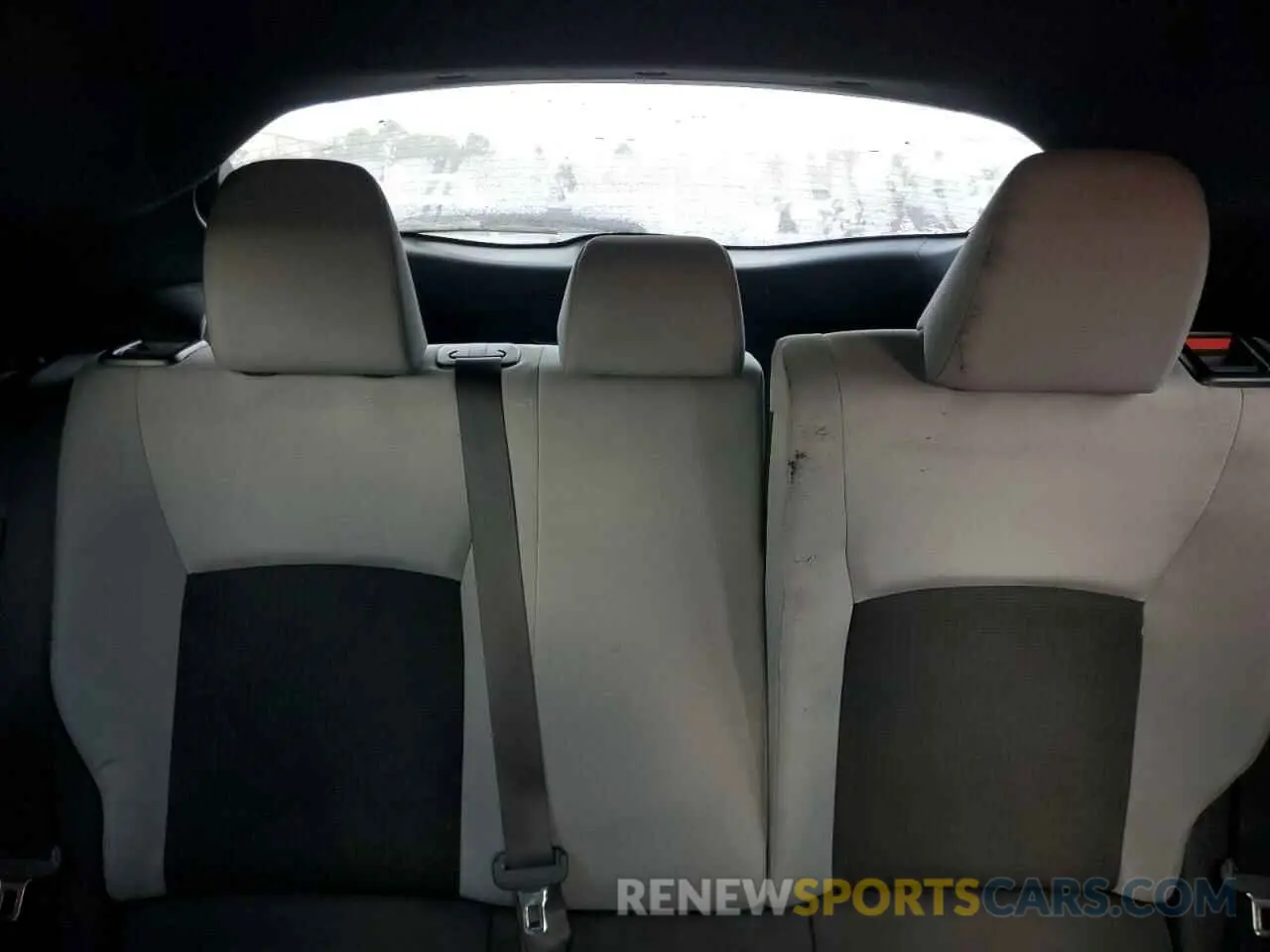 10 Фотография поврежденного автомобиля NMTKHMBX2KR100909 TOYOTA C-HR 2019