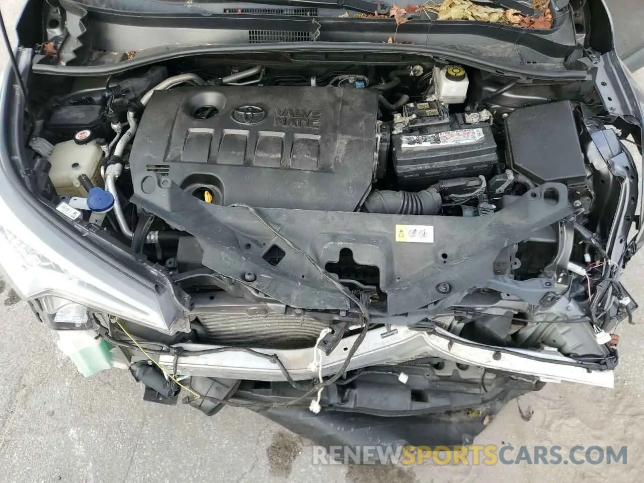 12 Фотография поврежденного автомобиля NMTKHMBX2KR100909 TOYOTA C-HR 2019