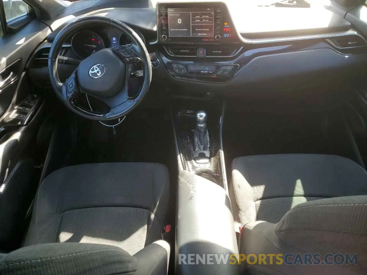 8 Photograph of a damaged car NMTKHMBX3KR075311 TOYOTA C-HR 2019