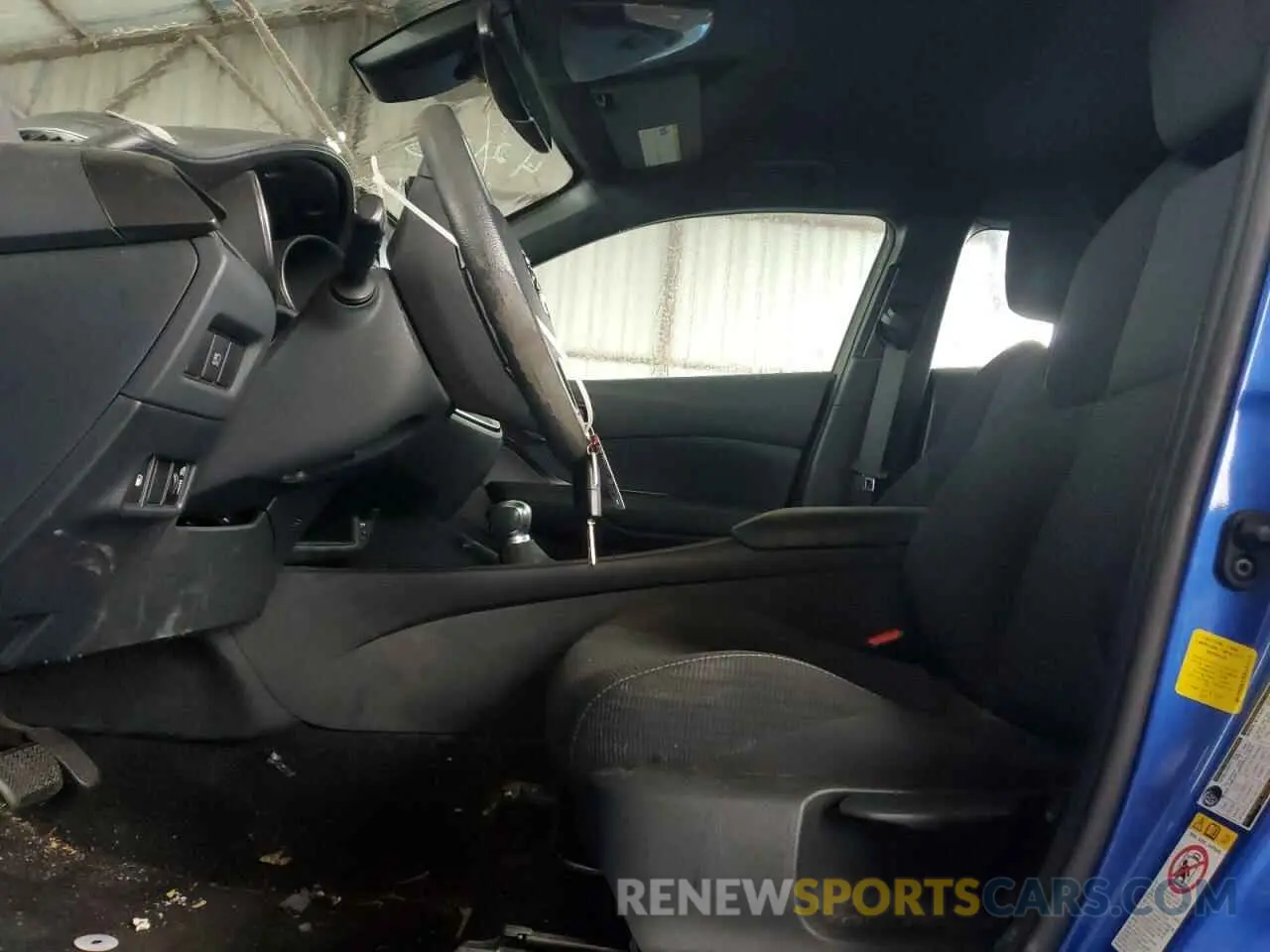 7 Фотография поврежденного автомобиля NMTKHMBX3KR101213 TOYOTA C-HR 2019