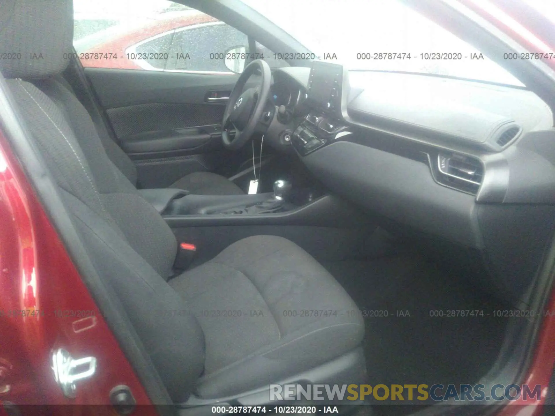 5 Photograph of a damaged car NMTKHMBX4KR096314 TOYOTA C-HR 2019