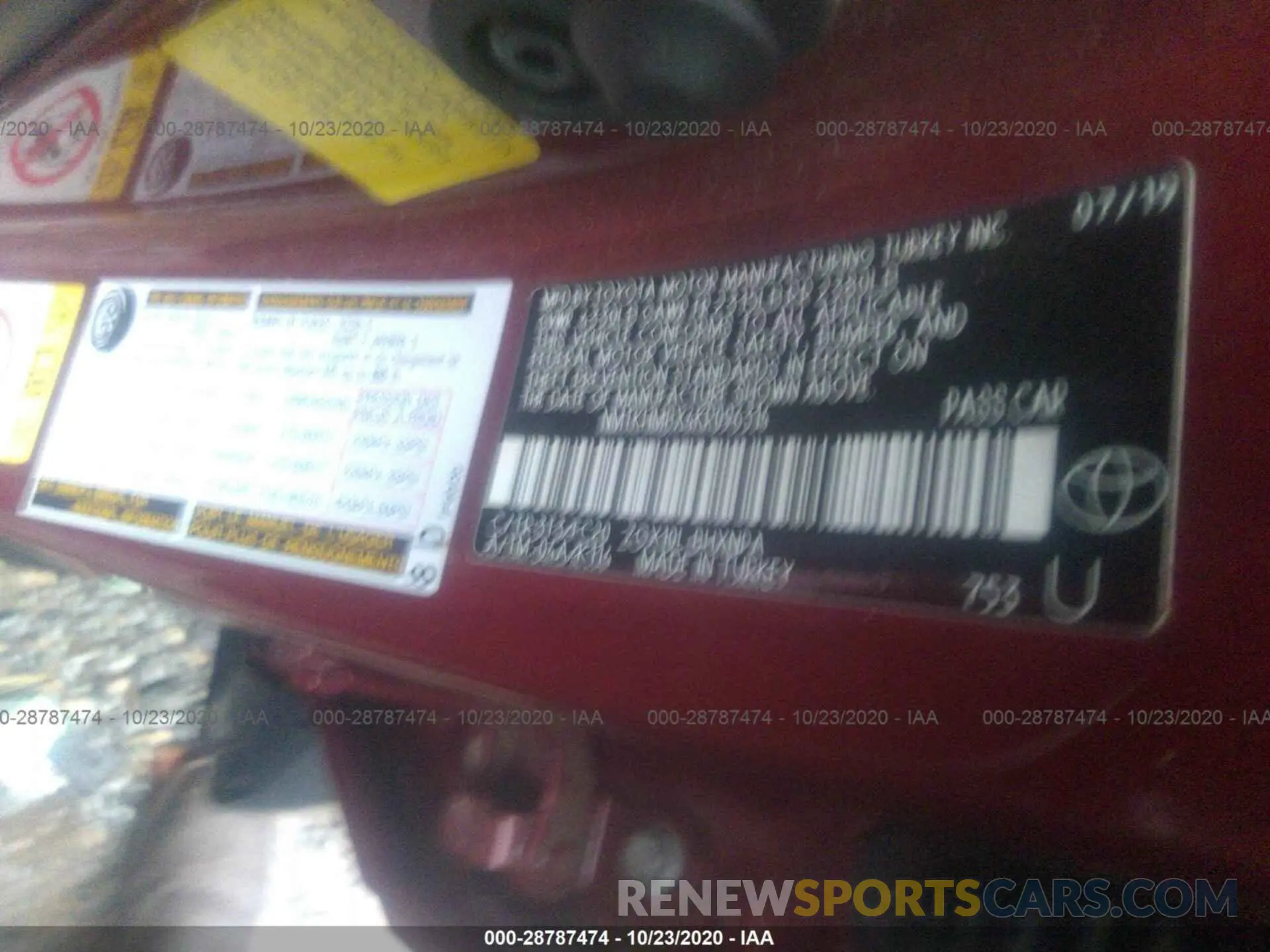 9 Photograph of a damaged car NMTKHMBX4KR096314 TOYOTA C-HR 2019
