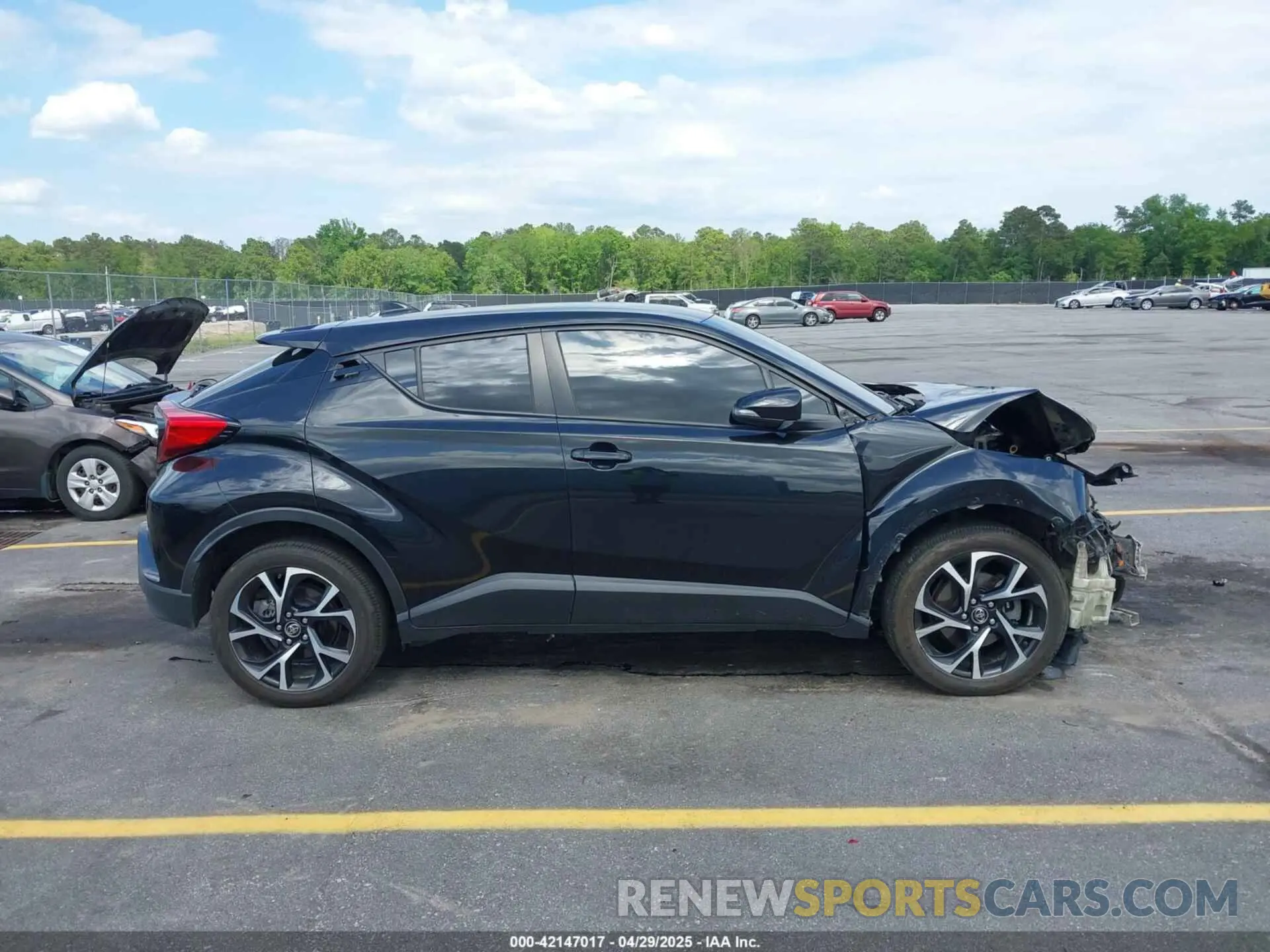 12 Photograph of a damaged car NMTKHMBX4KR096569 TOYOTA C-HR 2019