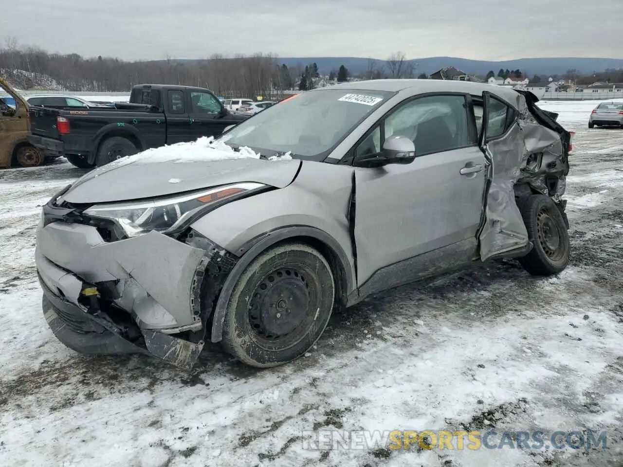 1 Photograph of a damaged car NMTKHMBX5KR076928 TOYOTA C-HR 2019
