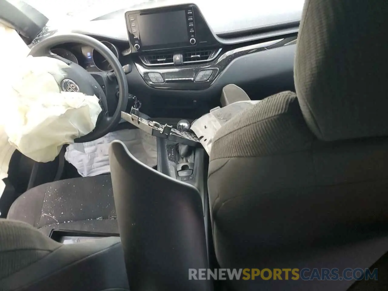8 Photograph of a damaged car NMTKHMBX5KR083796 TOYOTA C-HR 2019