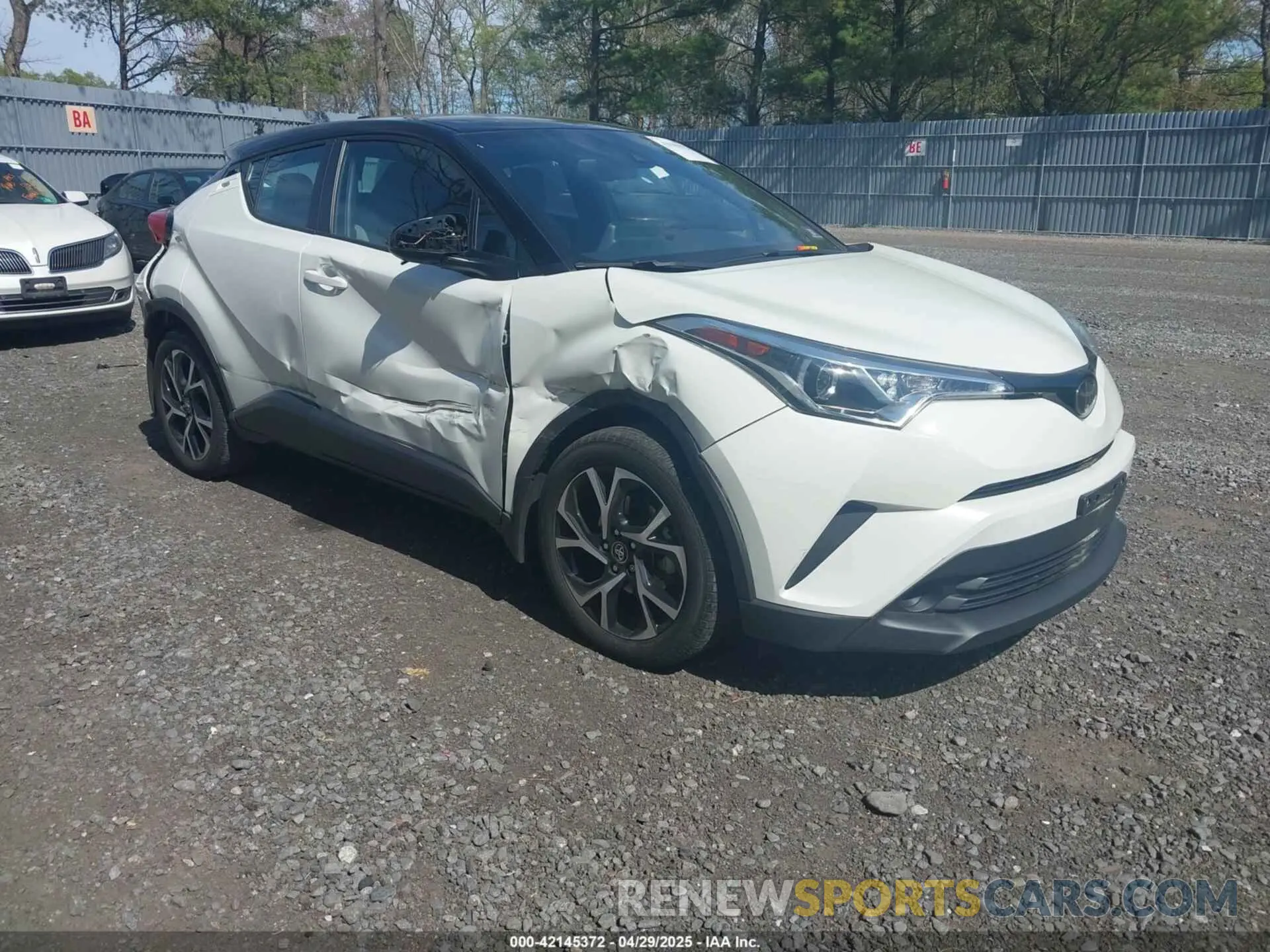1 Photograph of a damaged car NMTKHMBX5KR097682 TOYOTA C-HR 2019