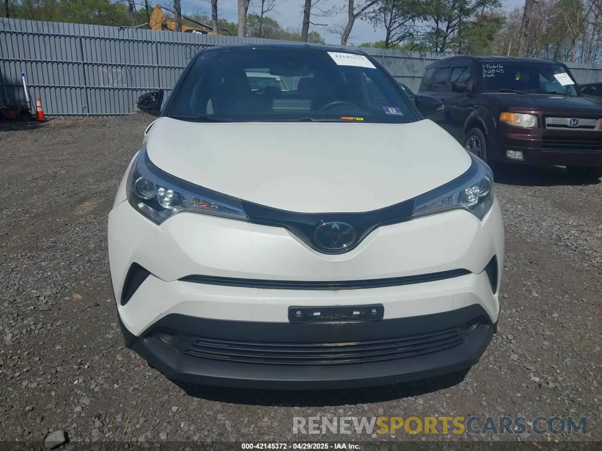 12 Photograph of a damaged car NMTKHMBX5KR097682 TOYOTA C-HR 2019