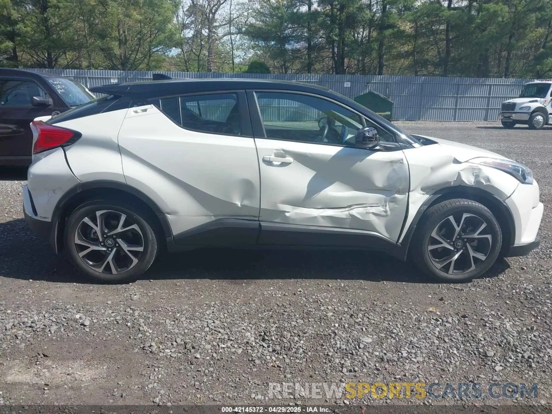 13 Photograph of a damaged car NMTKHMBX5KR097682 TOYOTA C-HR 2019