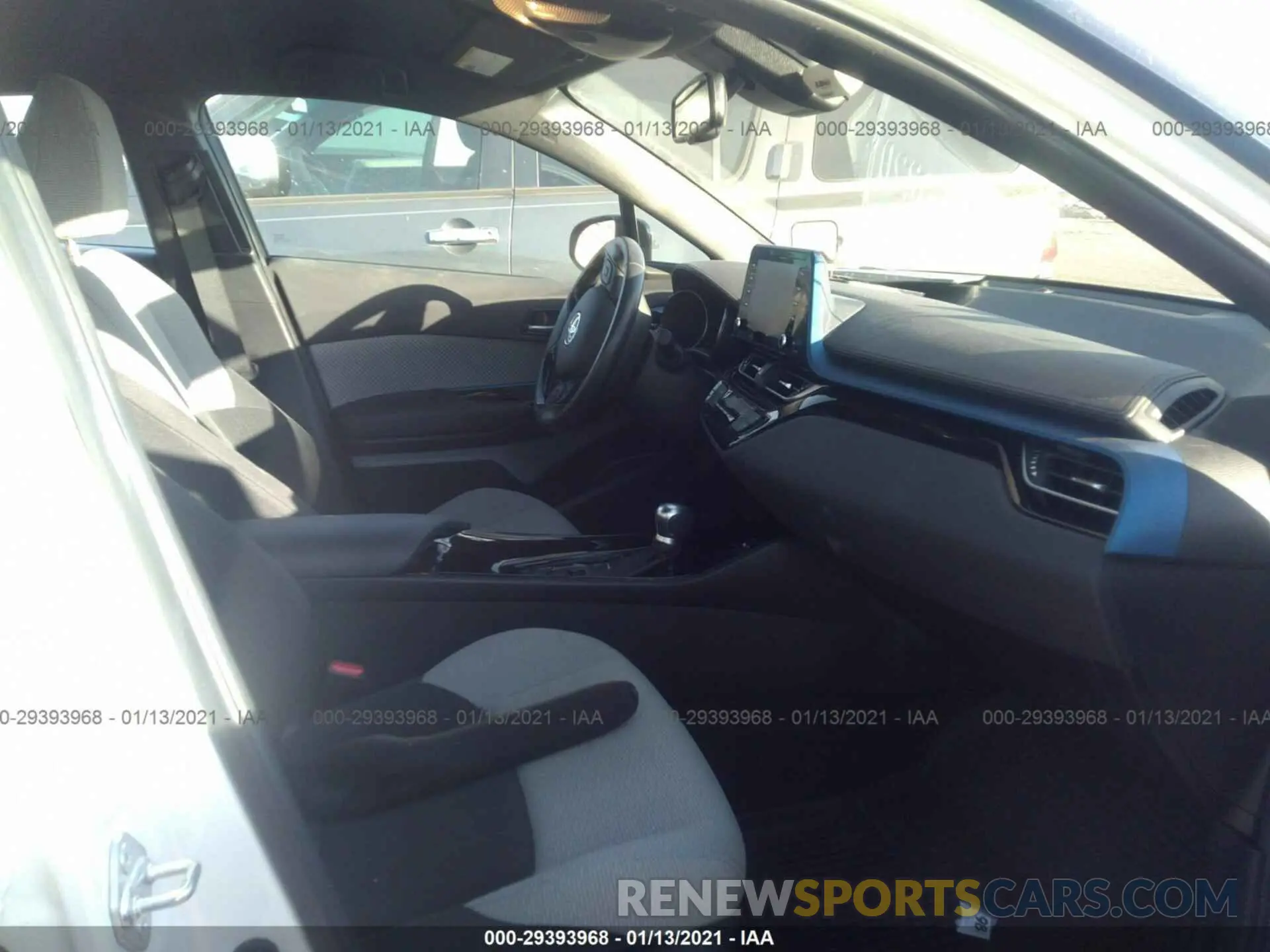 5 Photograph of a damaged car NMTKHMBX6KR072242 TOYOTA C-HR 2019