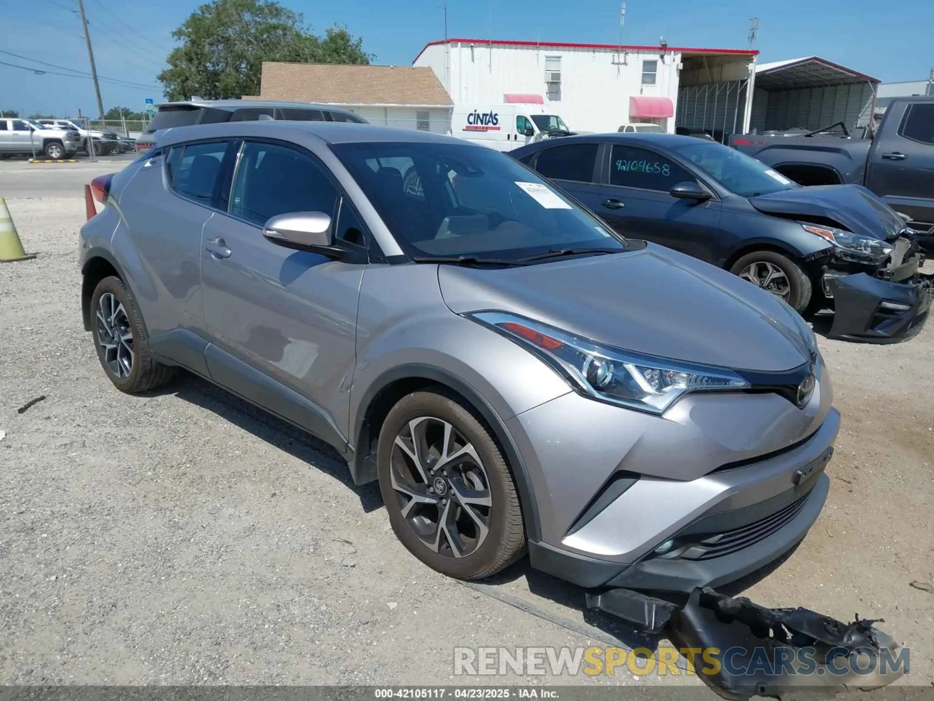1 Фотография поврежденного автомобиля NMTKHMBX6KR101612 TOYOTA C-HR 2019