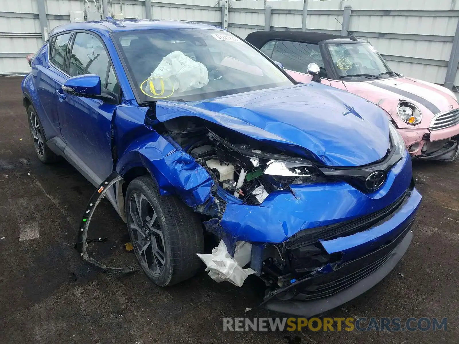 1 Photograph of a damaged car NMTKHMBX7KR073450 TOYOTA C-HR 2019