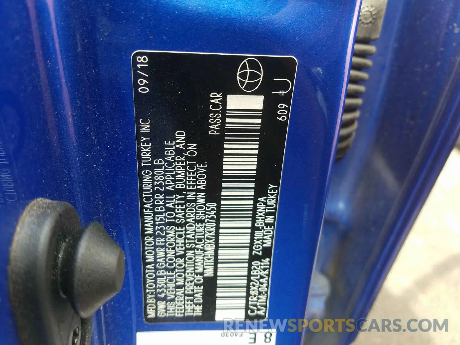 10 Photograph of a damaged car NMTKHMBX7KR073450 TOYOTA C-HR 2019