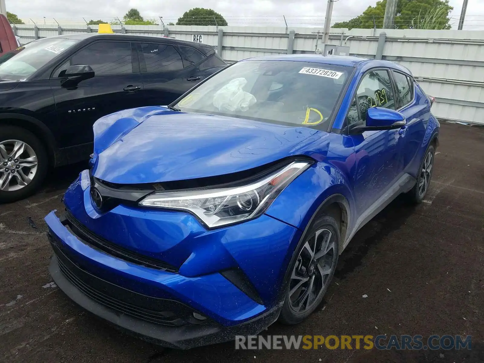 2 Photograph of a damaged car NMTKHMBX7KR073450 TOYOTA C-HR 2019