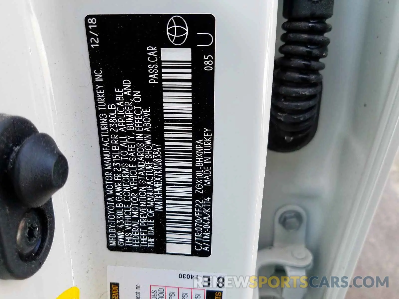 10 Photograph of a damaged car NMTKHMBX7KR083847 TOYOTA C-HR 2019