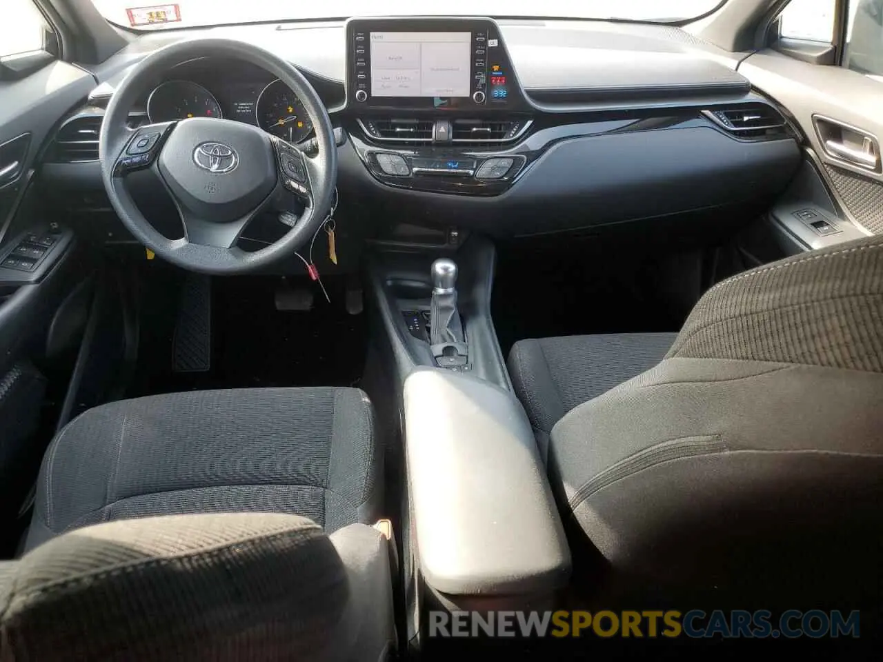 8 Photograph of a damaged car NMTKHMBX7KR098834 TOYOTA C-HR 2019