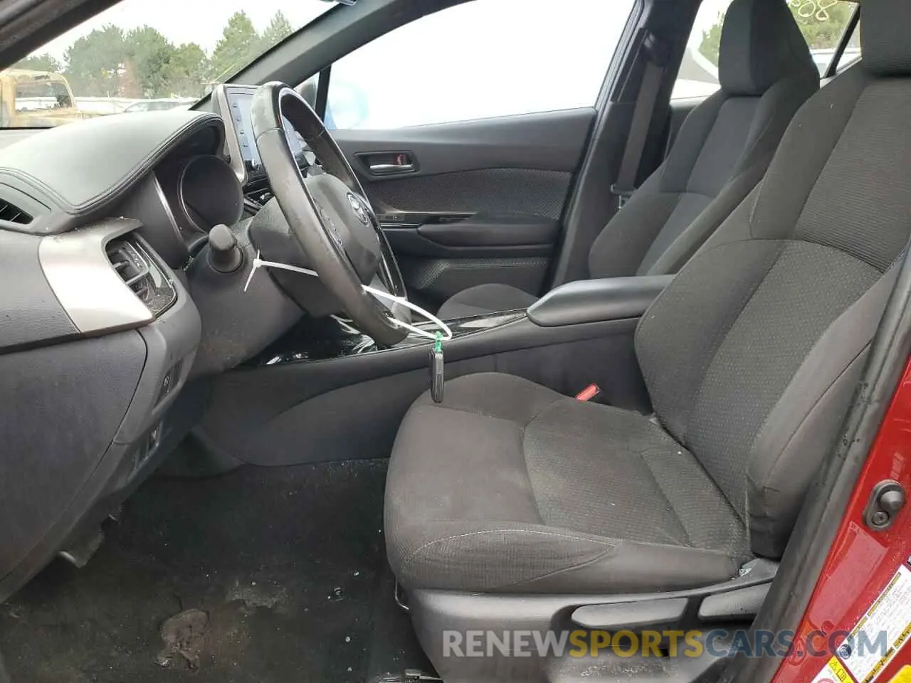 7 Фотография поврежденного автомобиля NMTKHMBX8KR084733 TOYOTA C-HR 2019