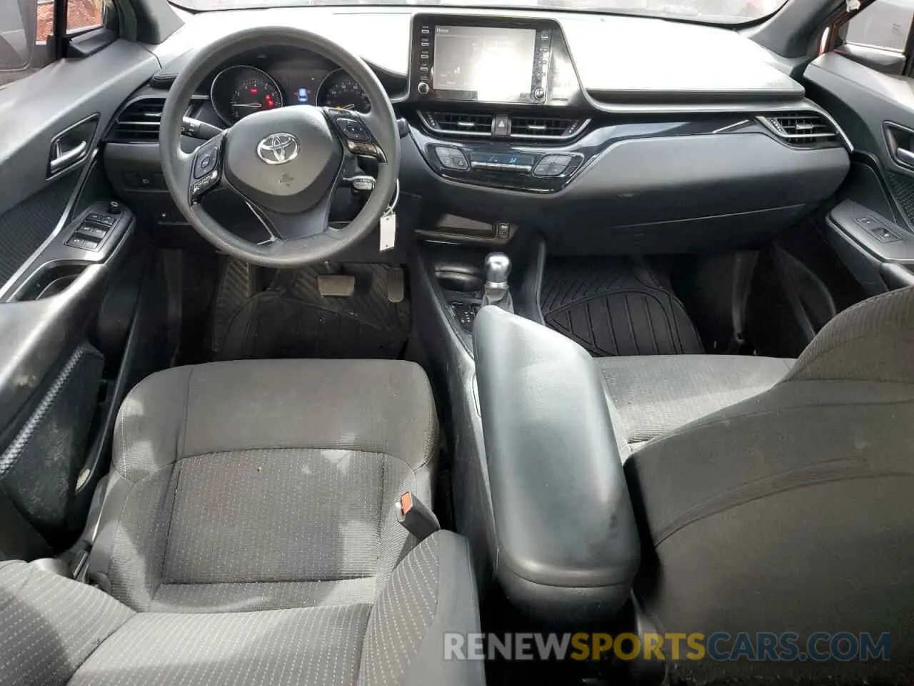 8 Photograph of a damaged car NMTKHMBX8KR092279 TOYOTA C-HR 2019
