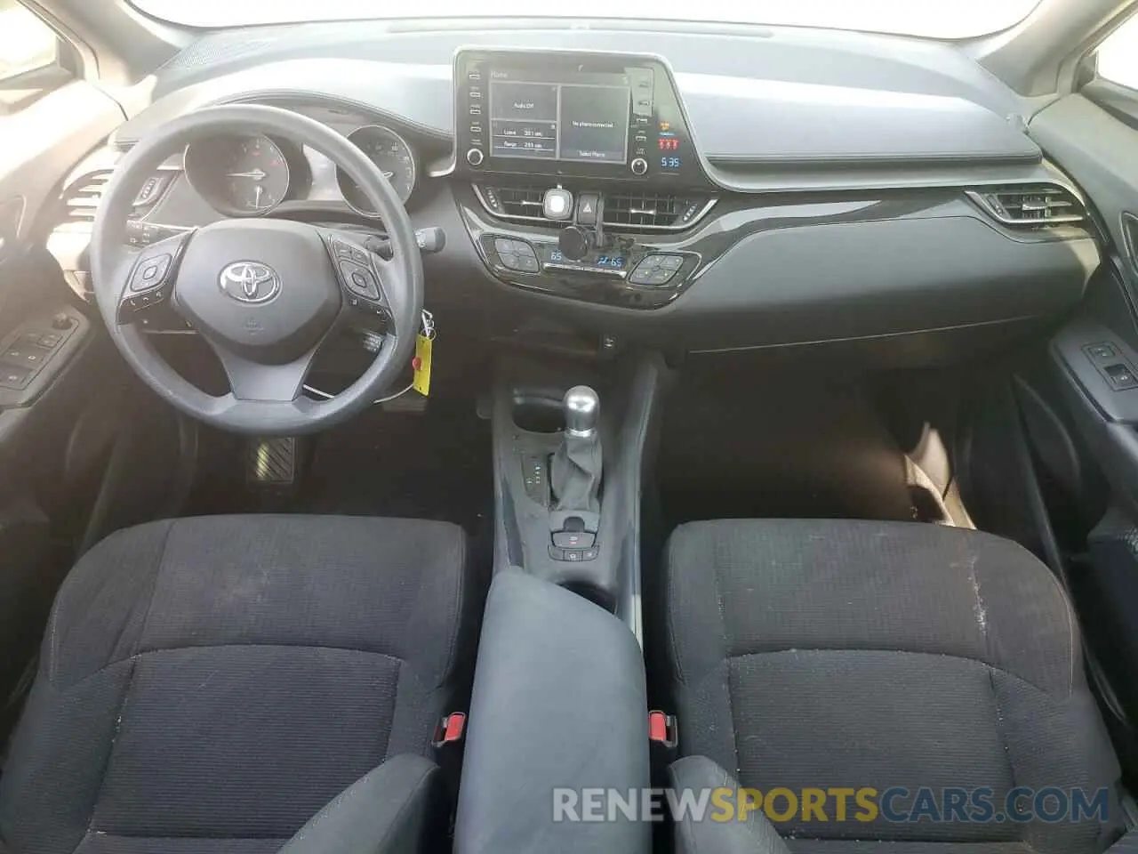8 Photograph of a damaged car NMTKHMBX8KR097773 TOYOTA C-HR 2019