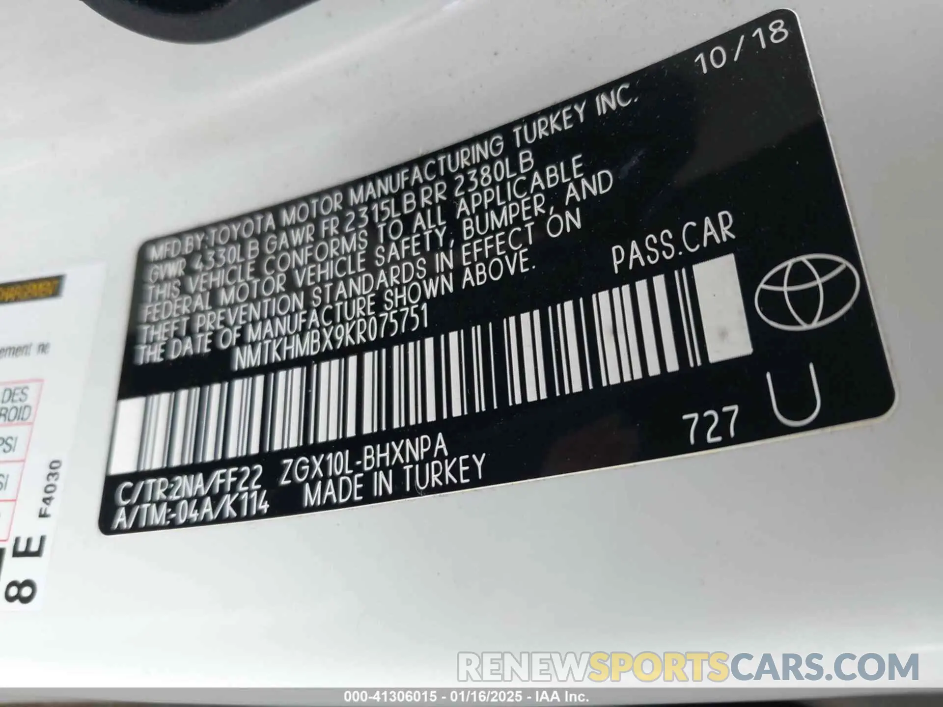9 Фотография поврежденного автомобиля NMTKHMBX9KR075751 TOYOTA C-HR 2019