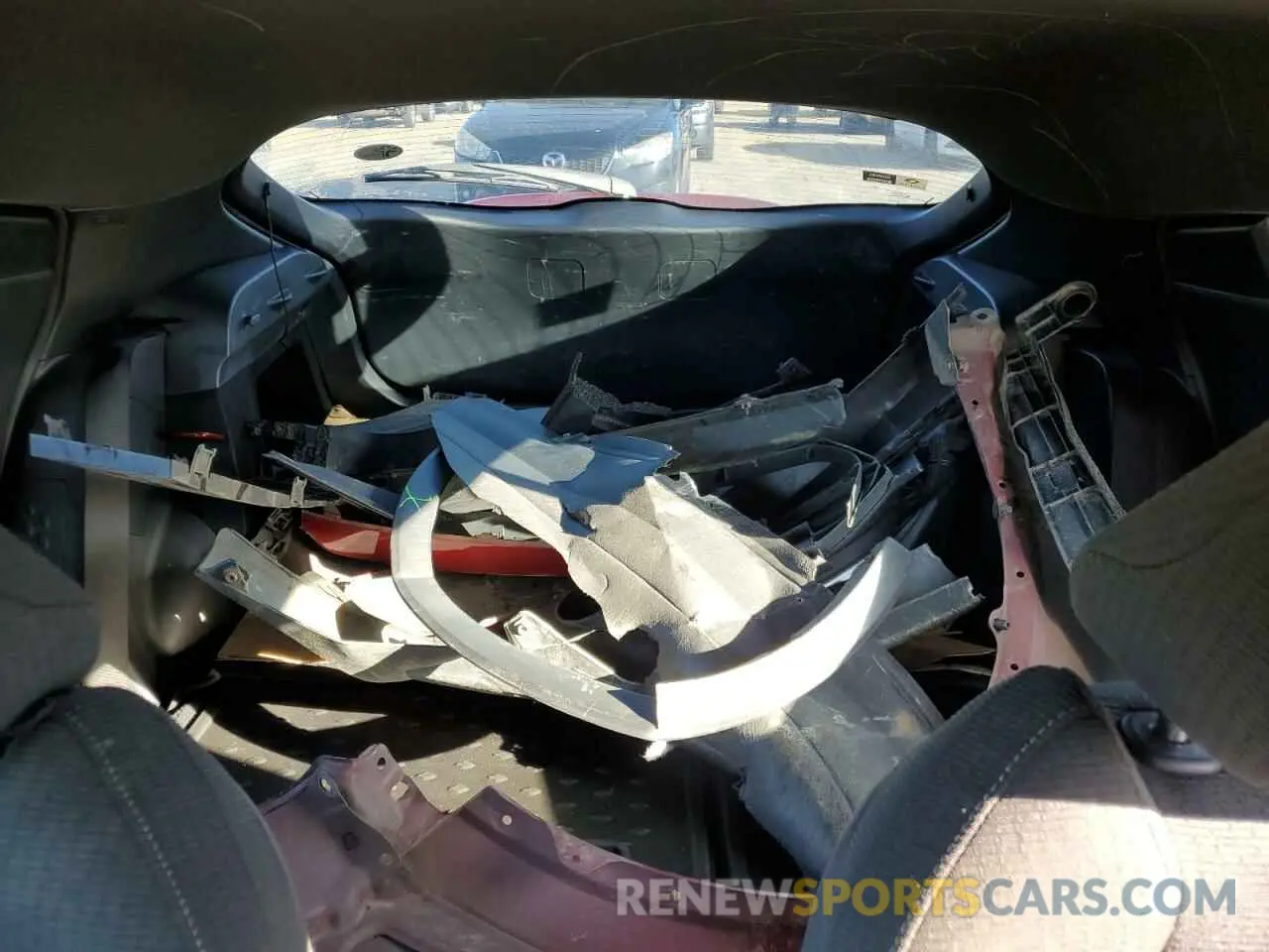 10 Photograph of a damaged car NMTKHMBX9KR081257 TOYOTA C-HR 2019