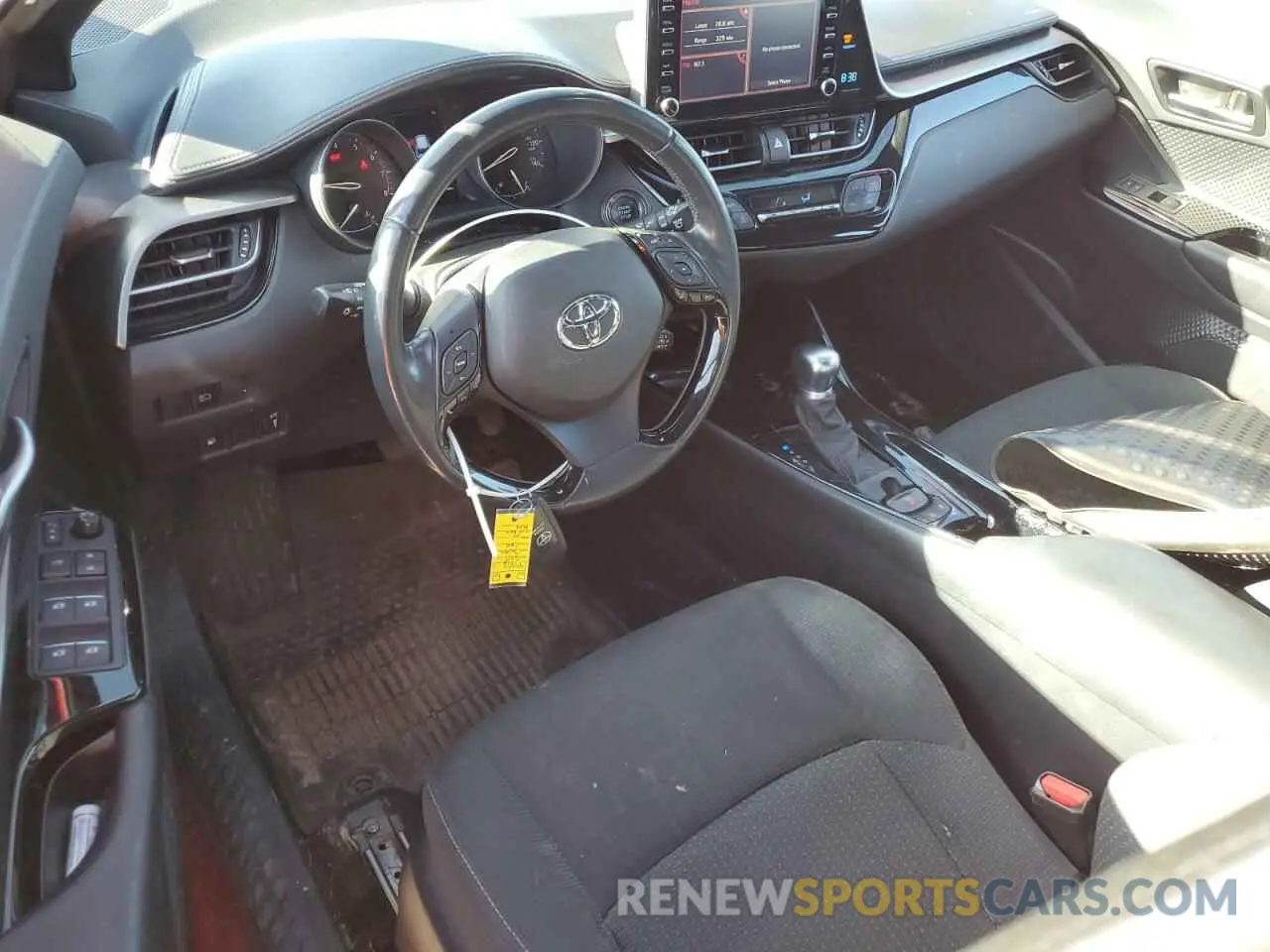 8 Photograph of a damaged car NMTKHMBX9KR081257 TOYOTA C-HR 2019