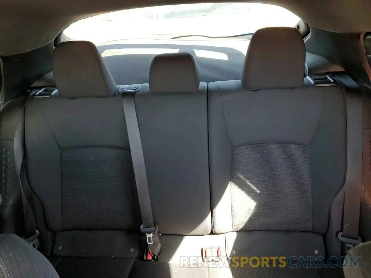 10 Photograph of a damaged car NMTKHMBX9KR092887 TOYOTA C-HR 2019