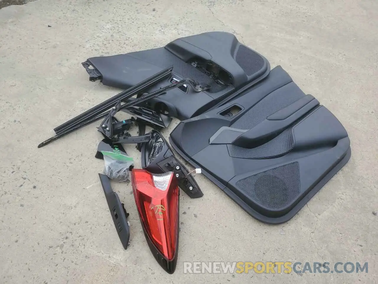 12 Photograph of a damaged car NMTKHMBXXKR076410 TOYOTA C-HR 2019