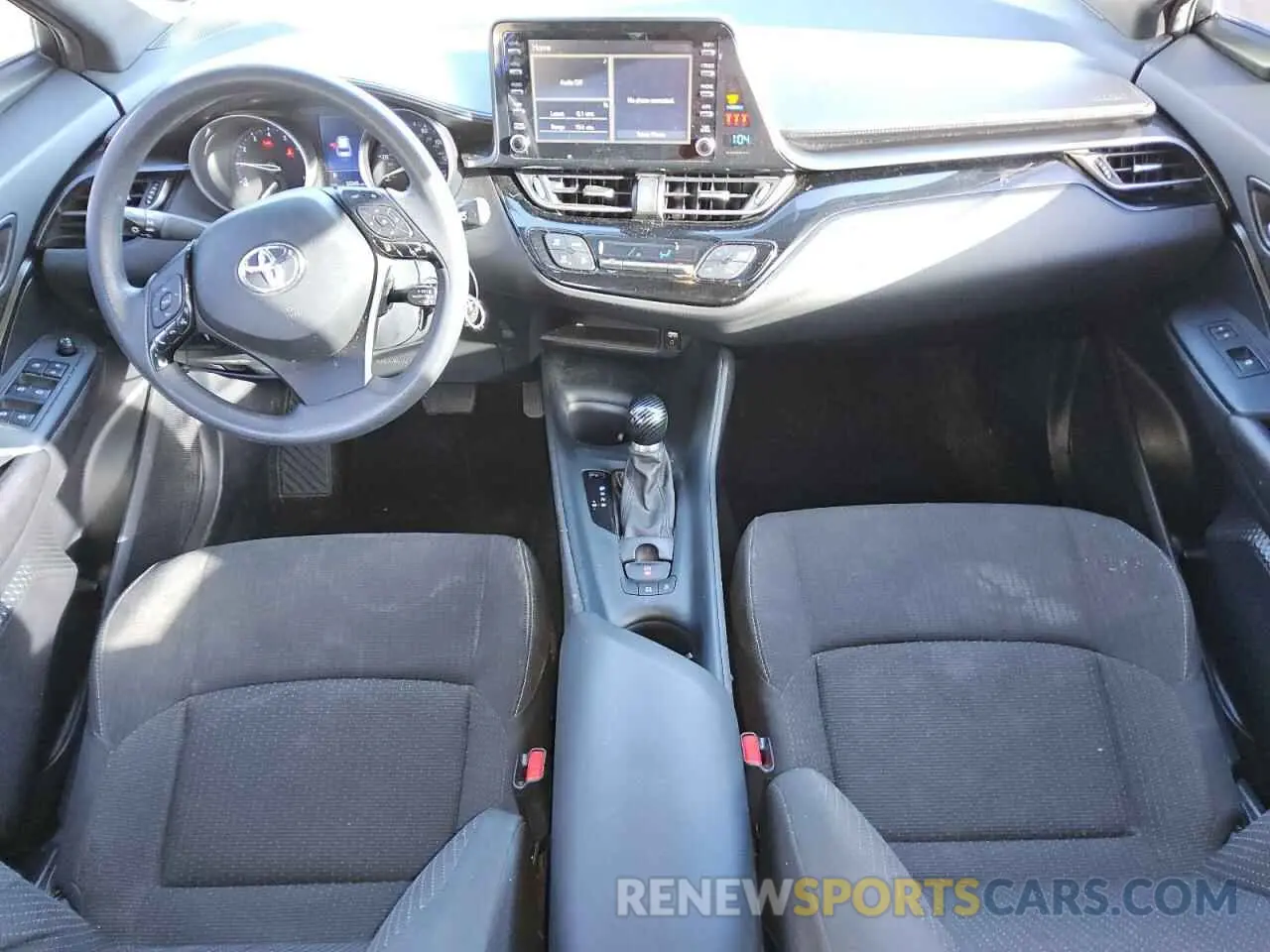 8 Фотография поврежденного автомобиля NMTKHMBXXKR081574 TOYOTA C-HR 2019
