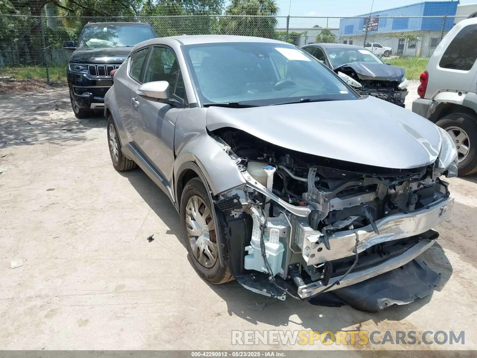 1 Photograph of a damaged car NMTKHMBXXKR095524 TOYOTA C-HR 2019