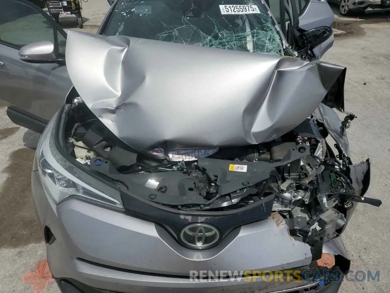 11 Фотография поврежденного автомобиля NMTKHMBXXKR099055 TOYOTA C-HR 2019
