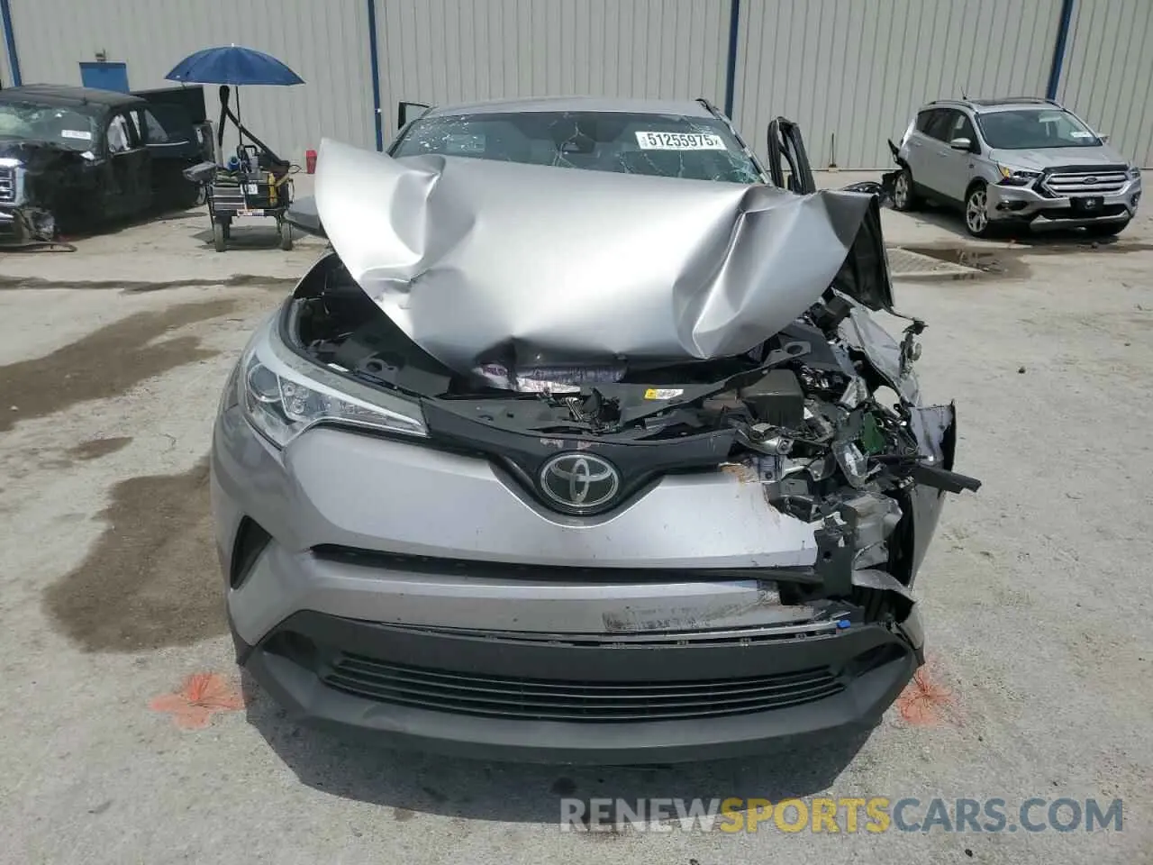 5 Фотография поврежденного автомобиля NMTKHMBXXKR099055 TOYOTA C-HR 2019