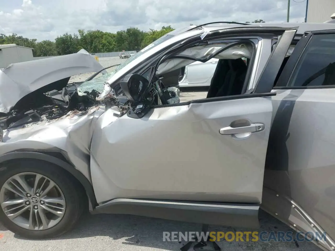 7 Фотография поврежденного автомобиля NMTKHMBXXKR099055 TOYOTA C-HR 2019