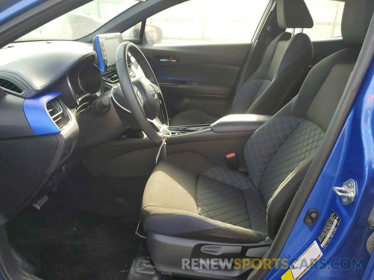 7 Фотография поврежденного автомобиля JTNKHMBX0L1068750 TOYOTA C-HR 2020