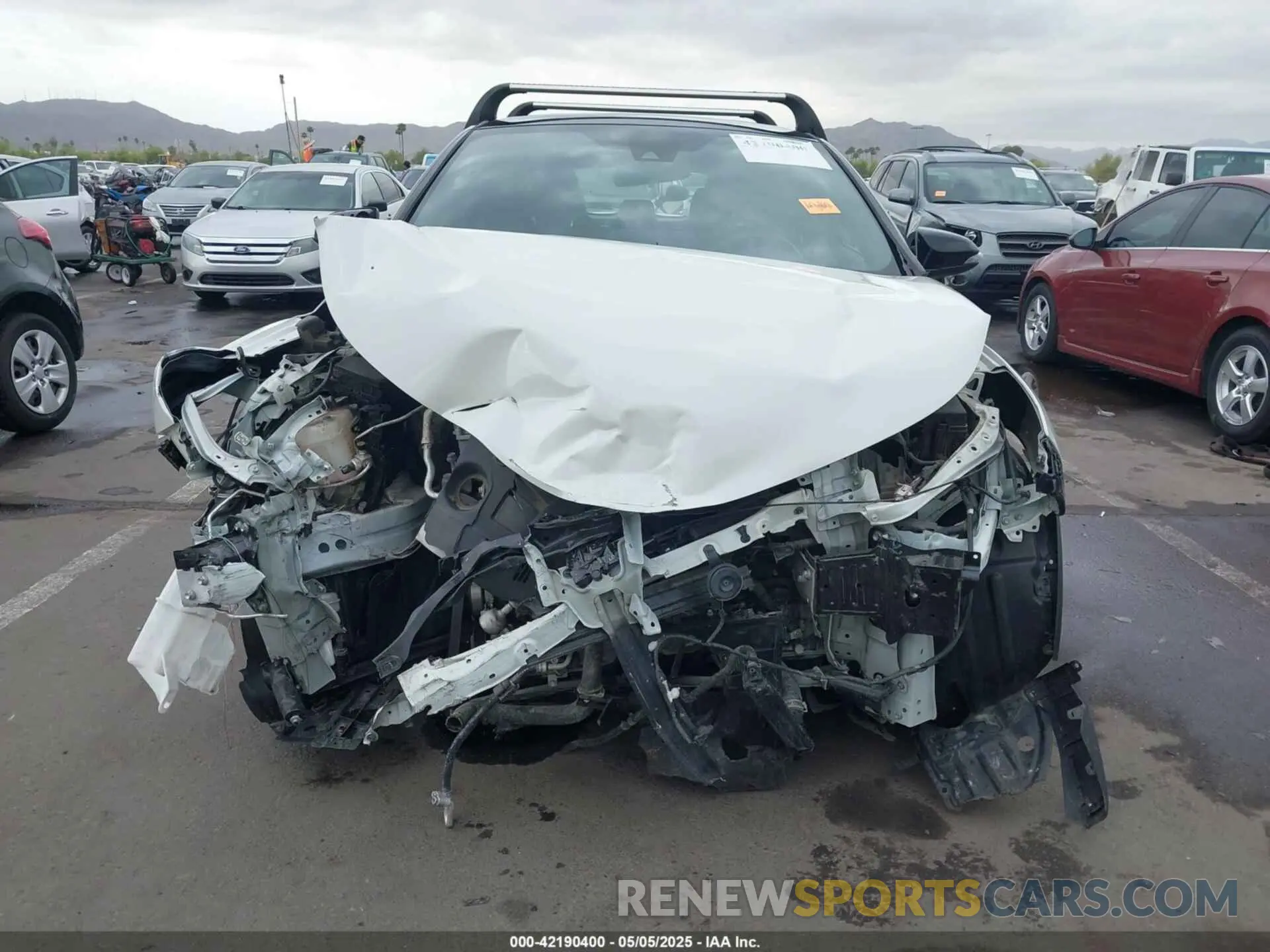 12 Photograph of a damaged car JTNKHMBX0L1069221 TOYOTA C-HR 2020