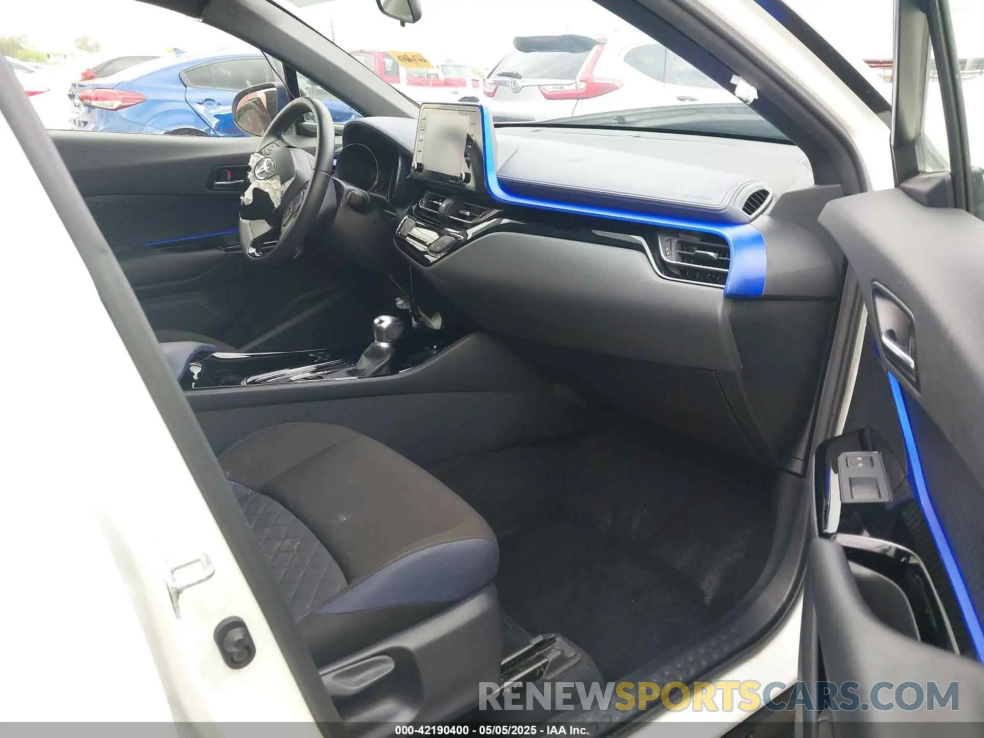 5 Photograph of a damaged car JTNKHMBX0L1069221 TOYOTA C-HR 2020