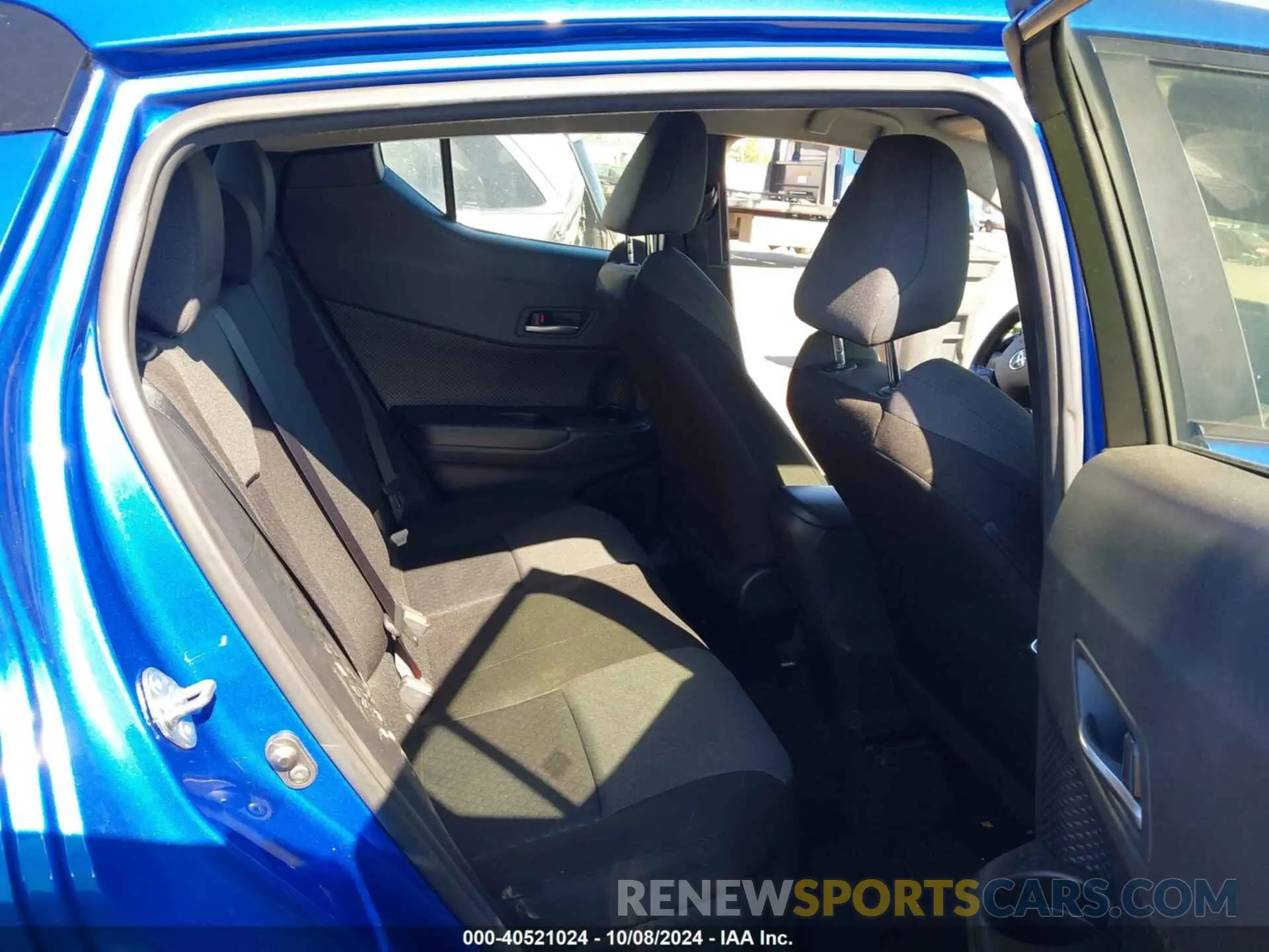 8 Photograph of a damaged car JTNKHMBX0L1069431 TOYOTA C-HR 2020