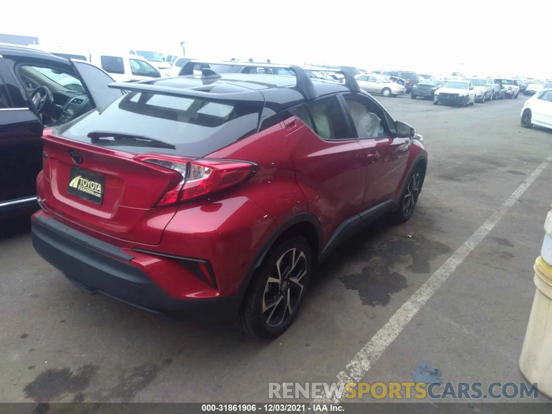 4 Photograph of a damaged car JTNKHMBX0L1076363 TOYOTA C-HR 2020