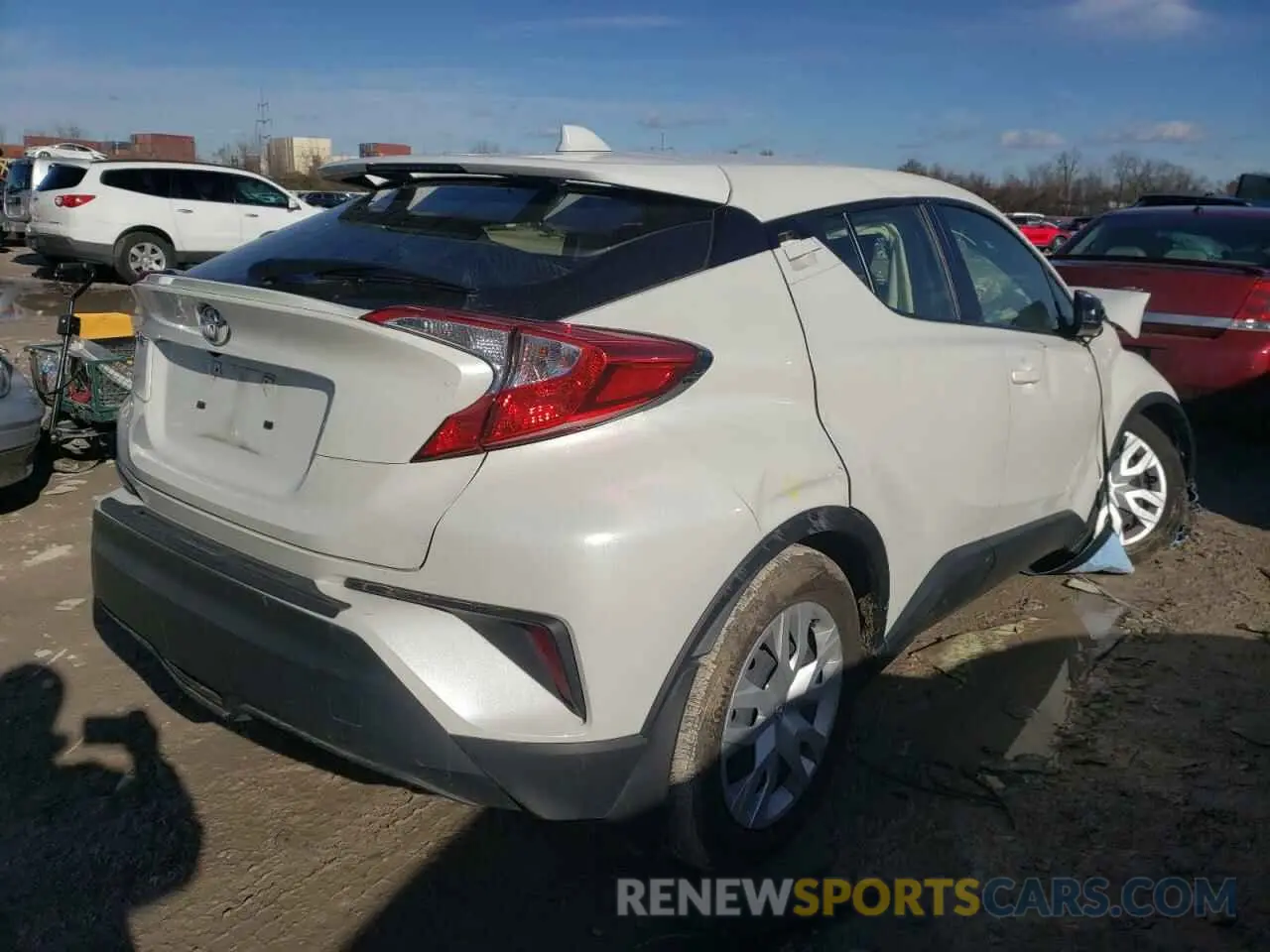 4 Photograph of a damaged car JTNKHMBX0L1081868 TOYOTA C-HR 2020