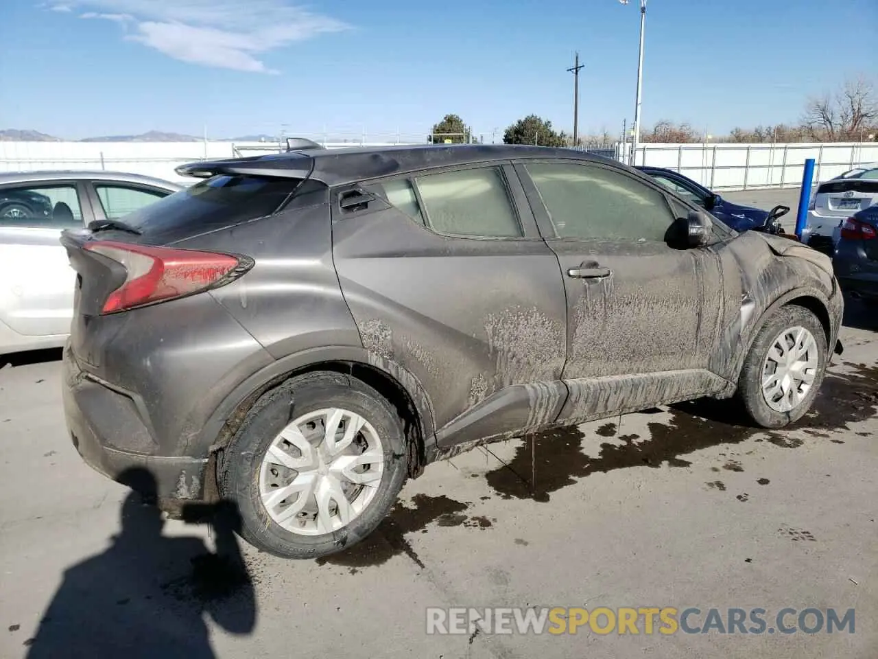 3 Photograph of a damaged car JTNKHMBX0L1083670 TOYOTA C-HR 2020